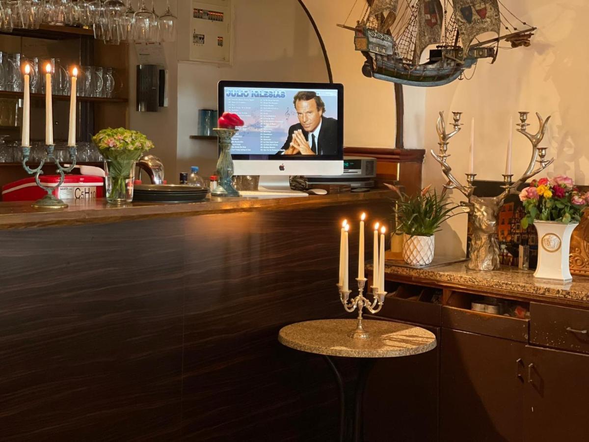 The Burgklause Boutique Hotel Linz am Rhein Extérieur photo