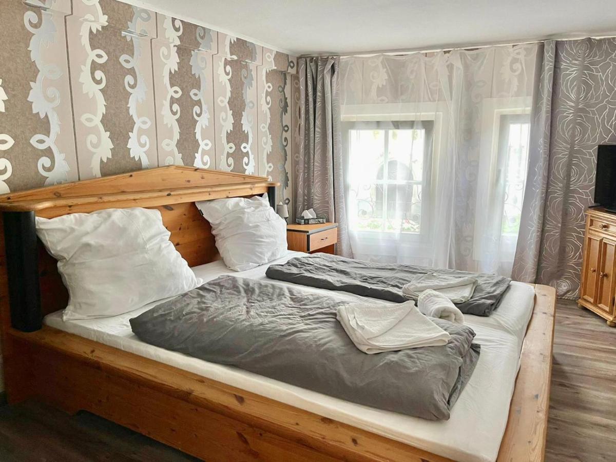 The Burgklause Boutique Hotel Linz am Rhein Extérieur photo